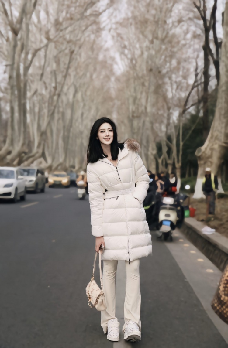 煙雨下江南！卓識游南京：卿言一句梧桐美 吾種梧桐滿京城