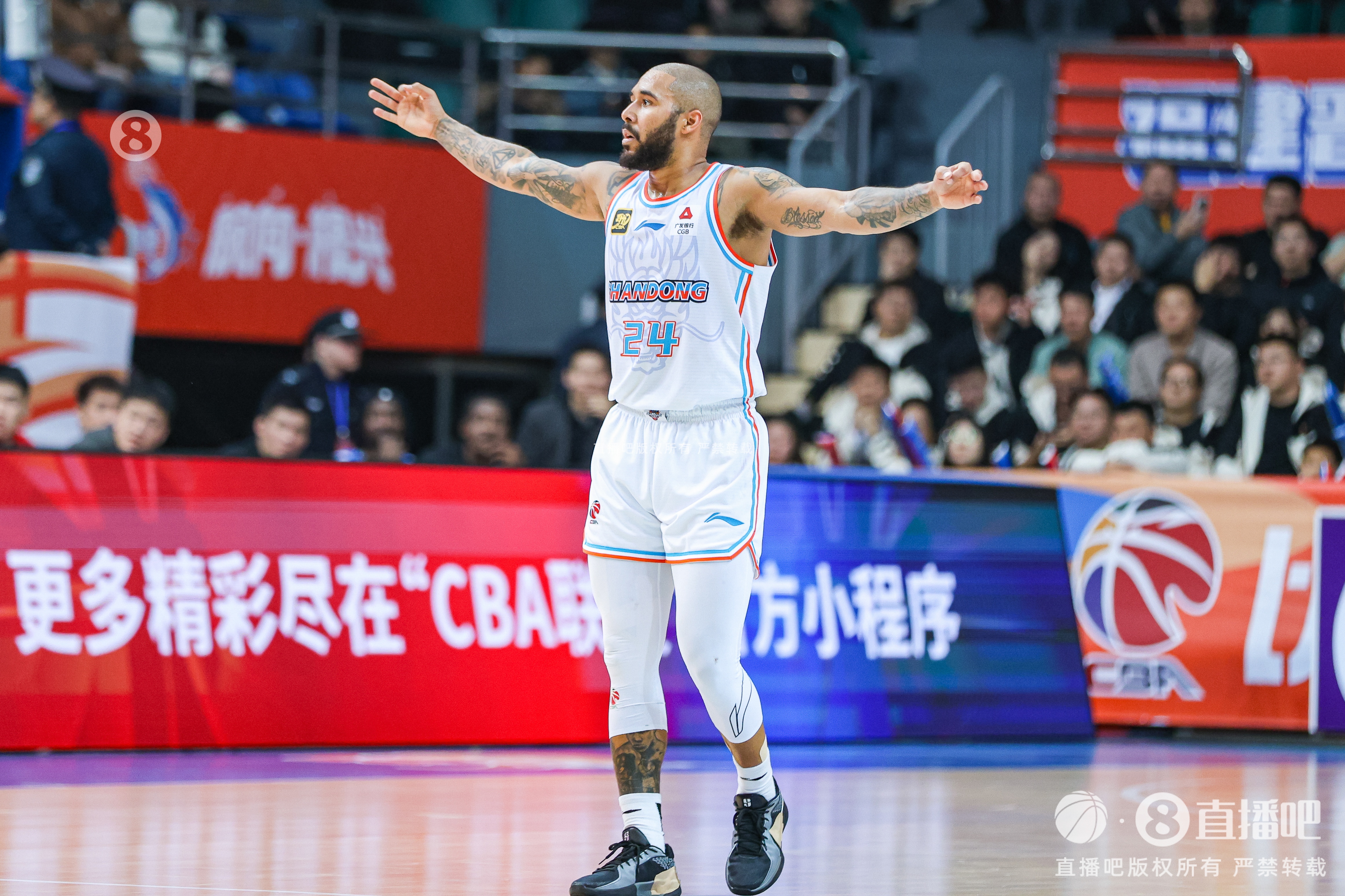 奈何隊友短路！摩爾19中12空砍31分 末節(jié)狂砍22分